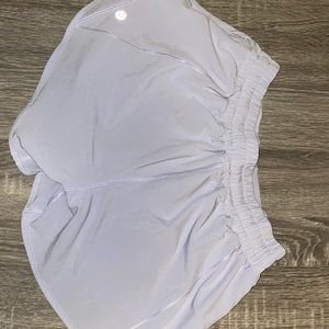 lululemon HOTTY HOT SHORT II *LONG 4"